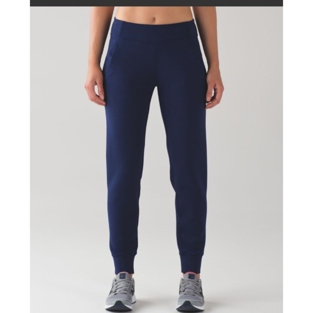 Lululemon Embrace The Space Pant Hero Blue size 4